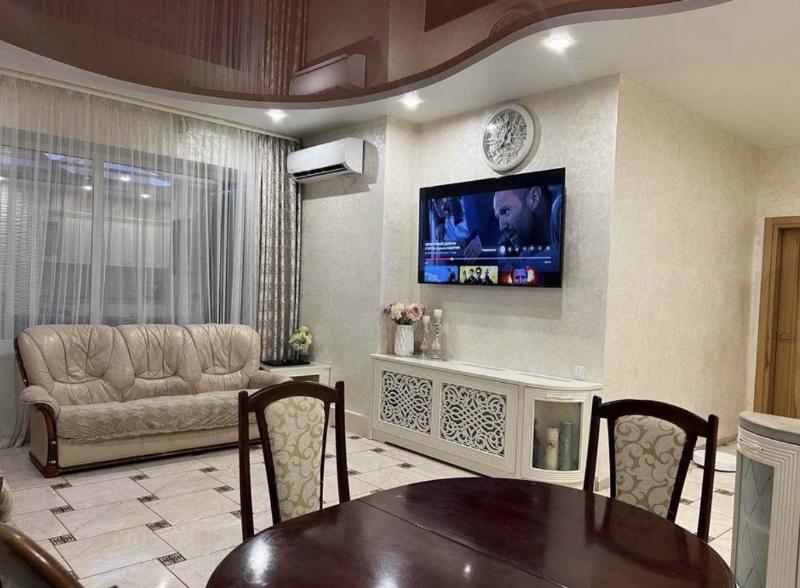 https://photo.capital.com.ua/foto_d/d550311700004303.jpg