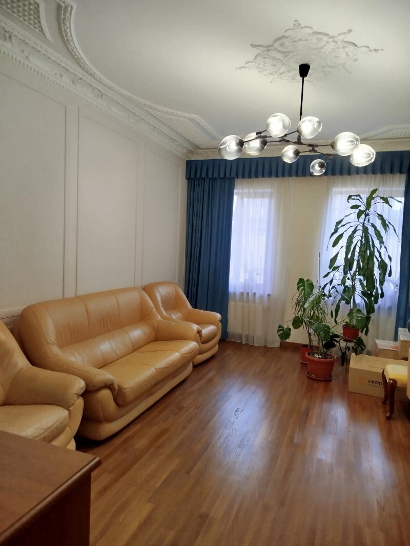 https://photo.capital.com.ua/foto_d/d550311700007017.jpg