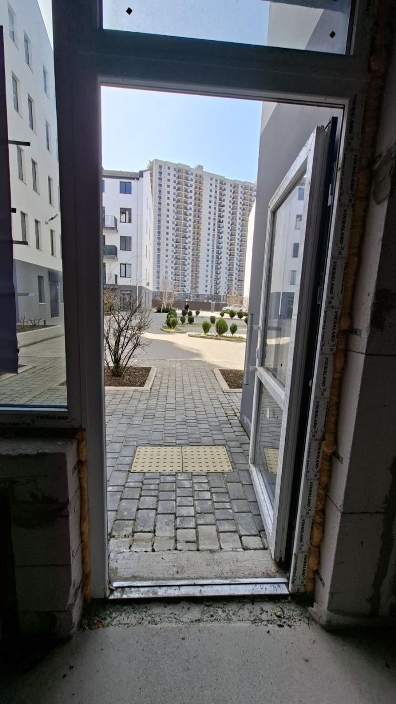 https://photo.capital.com.ua/foto_k/k55032934903.jpg