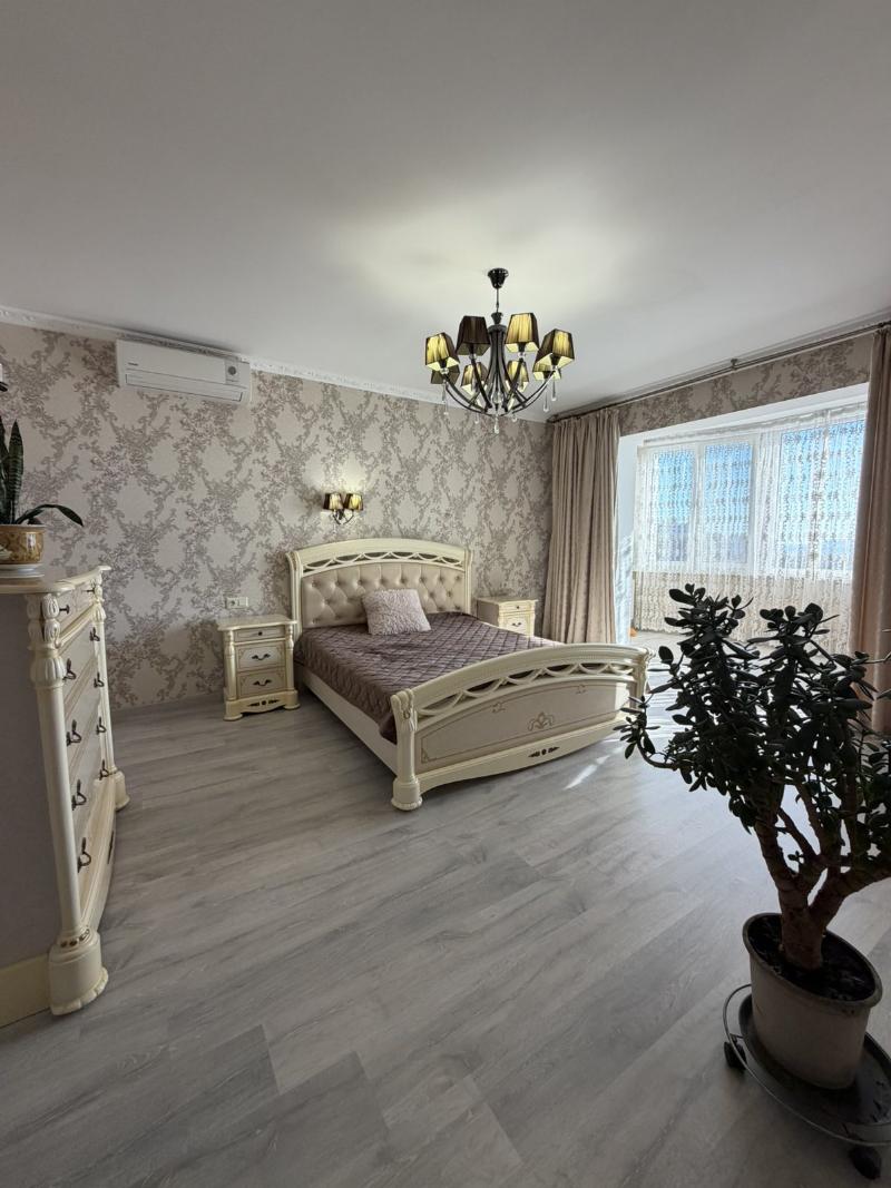 https://photo.capital.com.ua/foto_k/k55032937910.jpg
