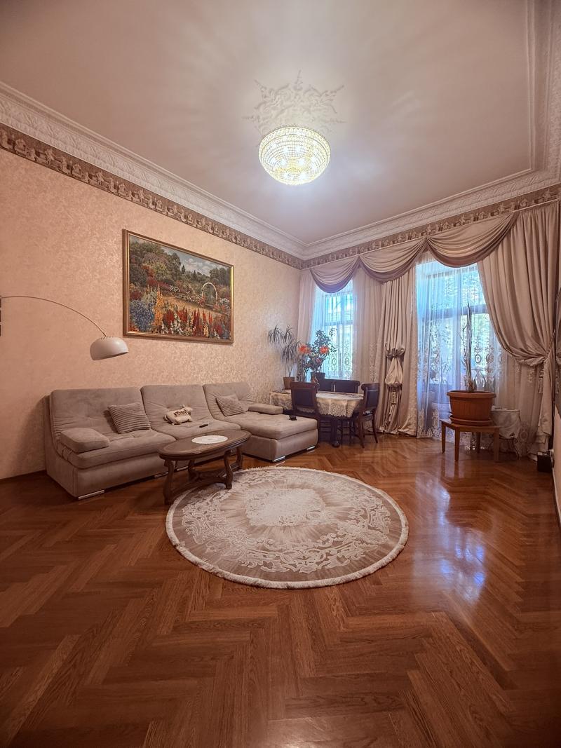 https://photo.capital.com.ua/foto_k/k55032938004.jpg