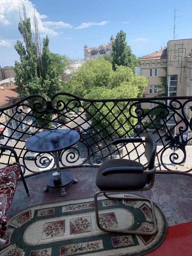 https://photo.capital.com.ua/foto_k/k55042681402.jpg