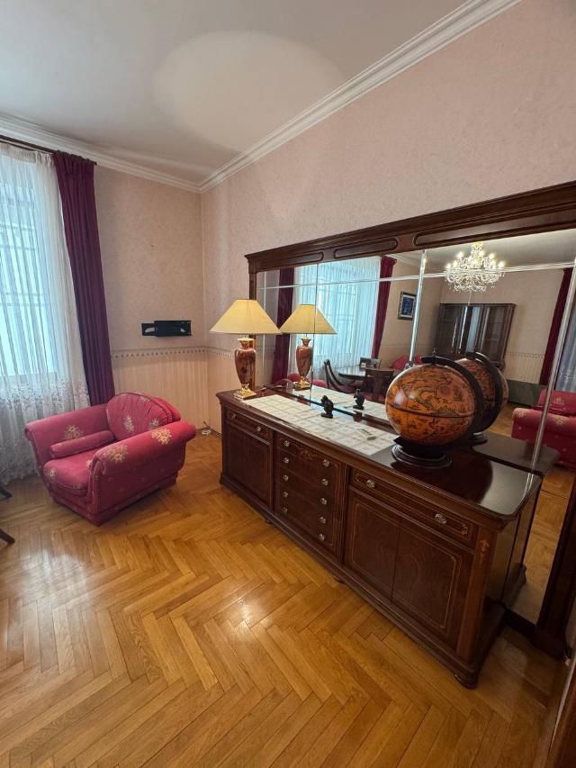 https://photo.capital.com.ua/foto_k/k55042683903.jpg