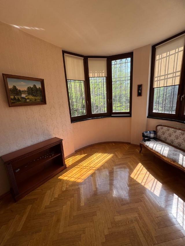 https://photo.capital.com.ua/foto_k/k55042683909.jpg