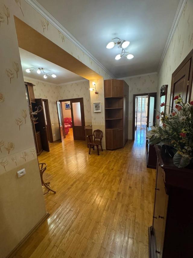 https://photo.capital.com.ua/foto_k/k55042683919.jpg