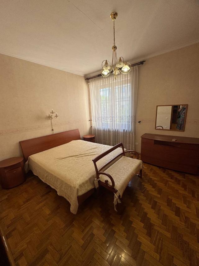 https://photo.capital.com.ua/foto_k/k55042683921.jpg