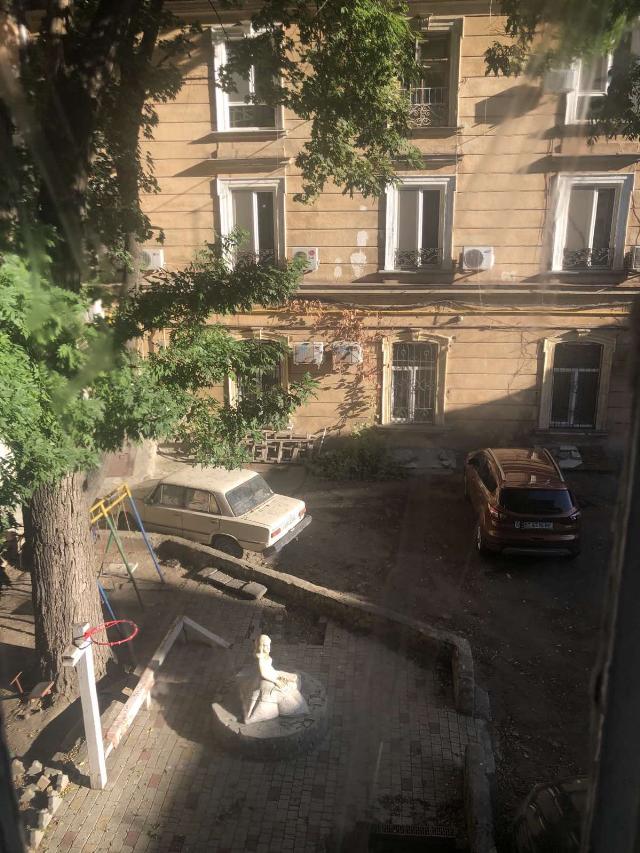 https://photo.capital.com.ua/foto_k/k55042701142.jpg