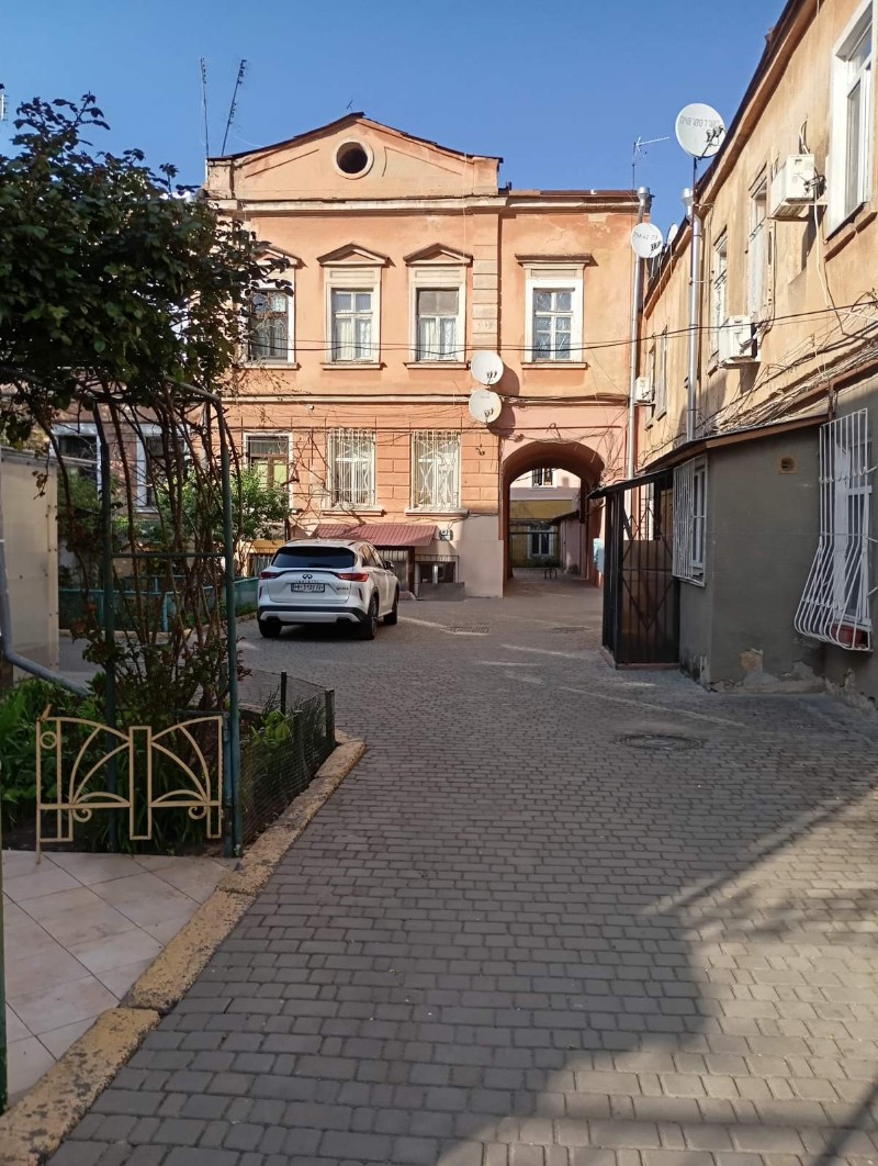 https://photo.capital.com.ua/foto_k/k55064062126.jpg