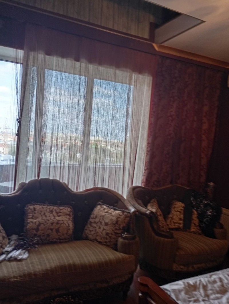 https://photo.capital.com.ua/foto_k/k55064067110.jpg