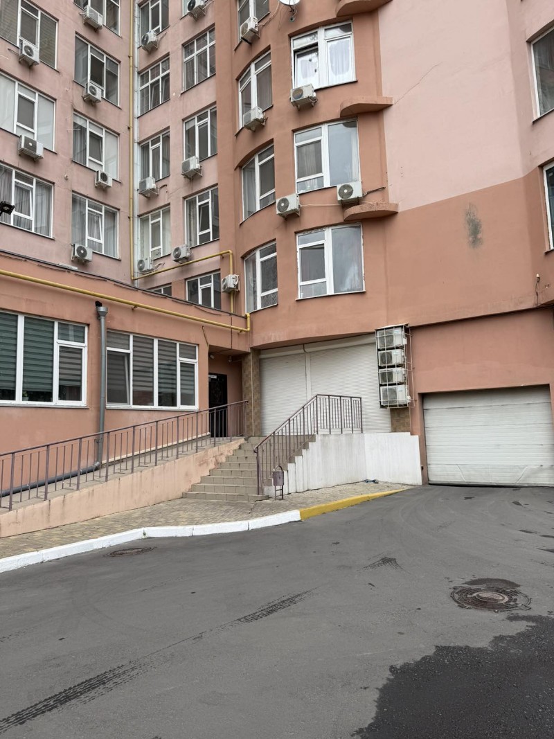 https://photo.capital.com.ua/foto_k/k55064067304.jpg