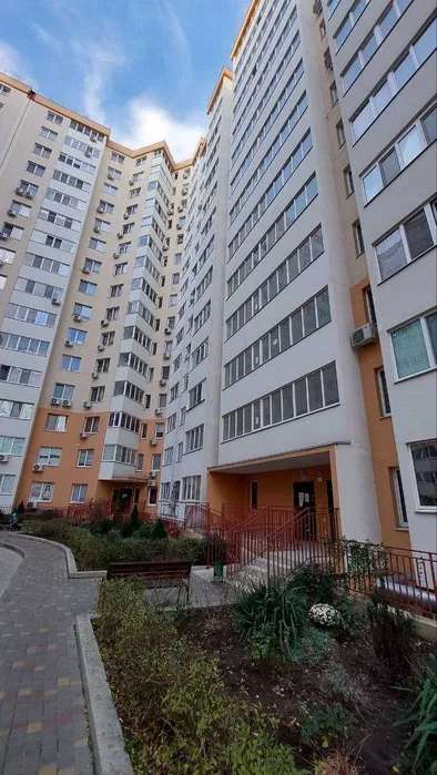 https://photo.capital.com.ua/foto_k/k55064075701.jpg