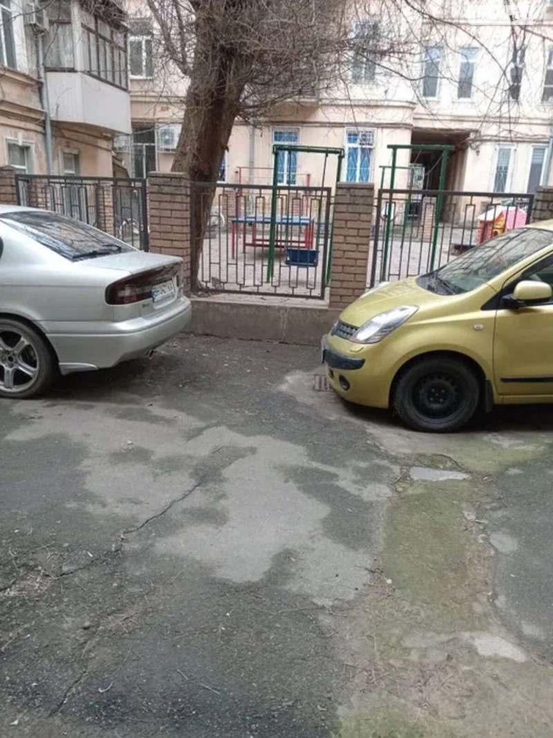 https://photo.capital.com.ua/foto_k/k55064075902.jpg