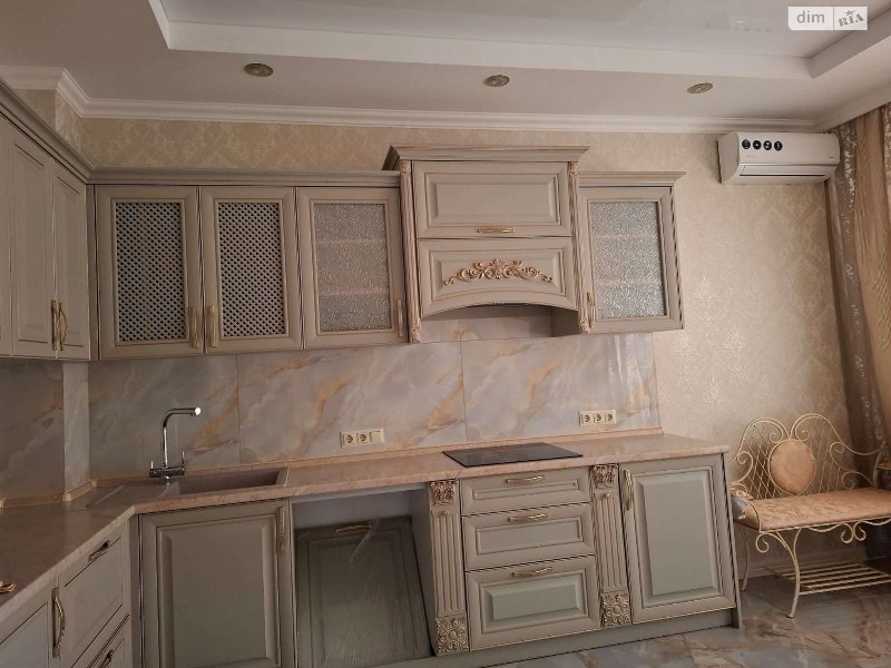 https://photo.capital.com.ua/foto_k/k55064083004.jpg