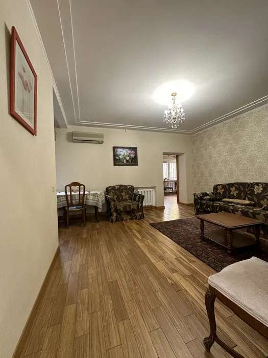 https://photo.capital.com.ua/foto_k/k55064084205.jpg