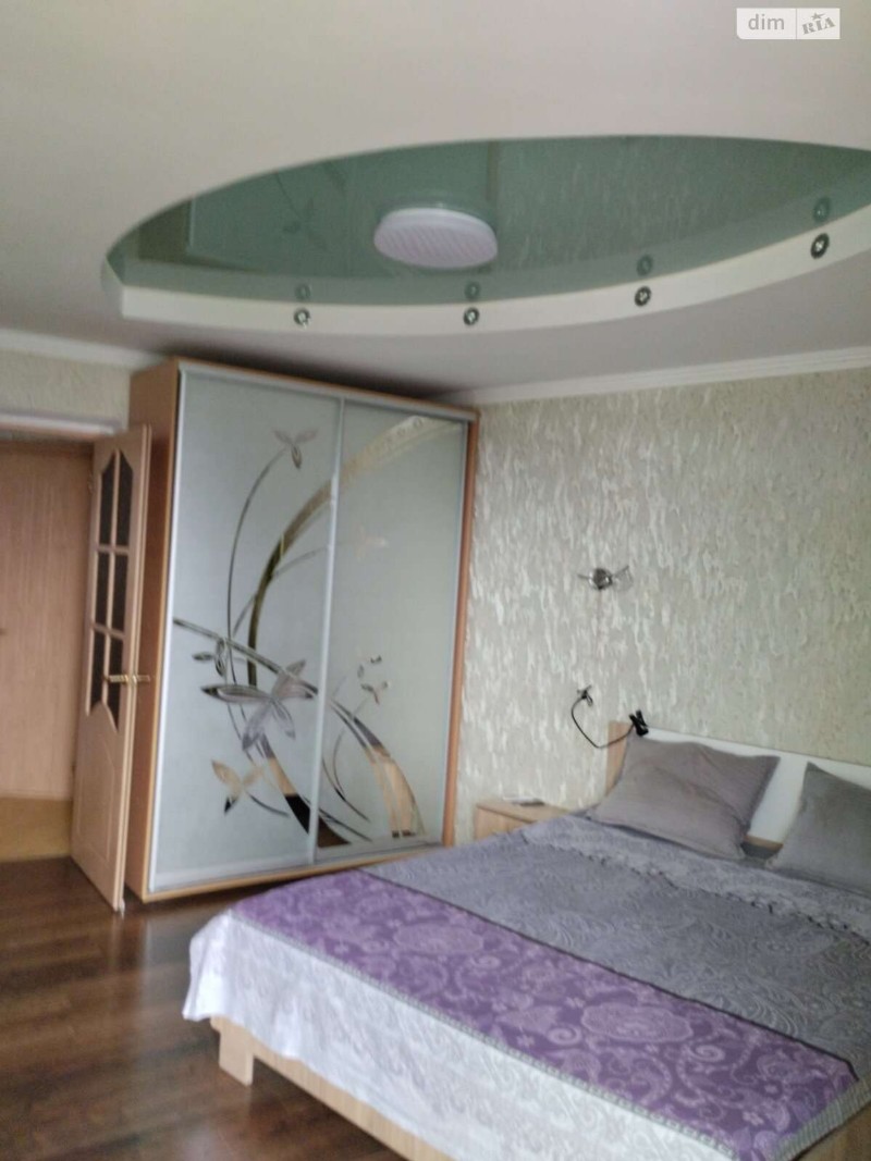 https://photo.capital.com.ua/foto_k/k55064084902.jpg
