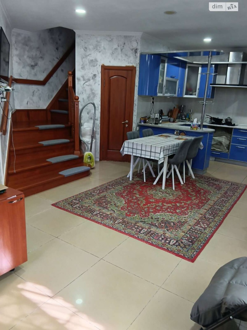 https://photo.capital.com.ua/foto_k/k55064092401.jpg