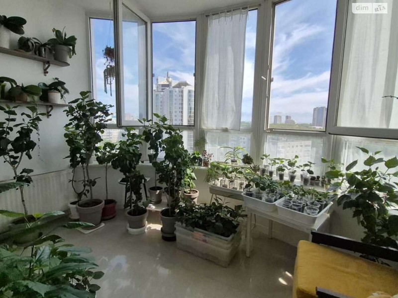 https://photo.capital.com.ua/foto_k/k55064094201.jpg
