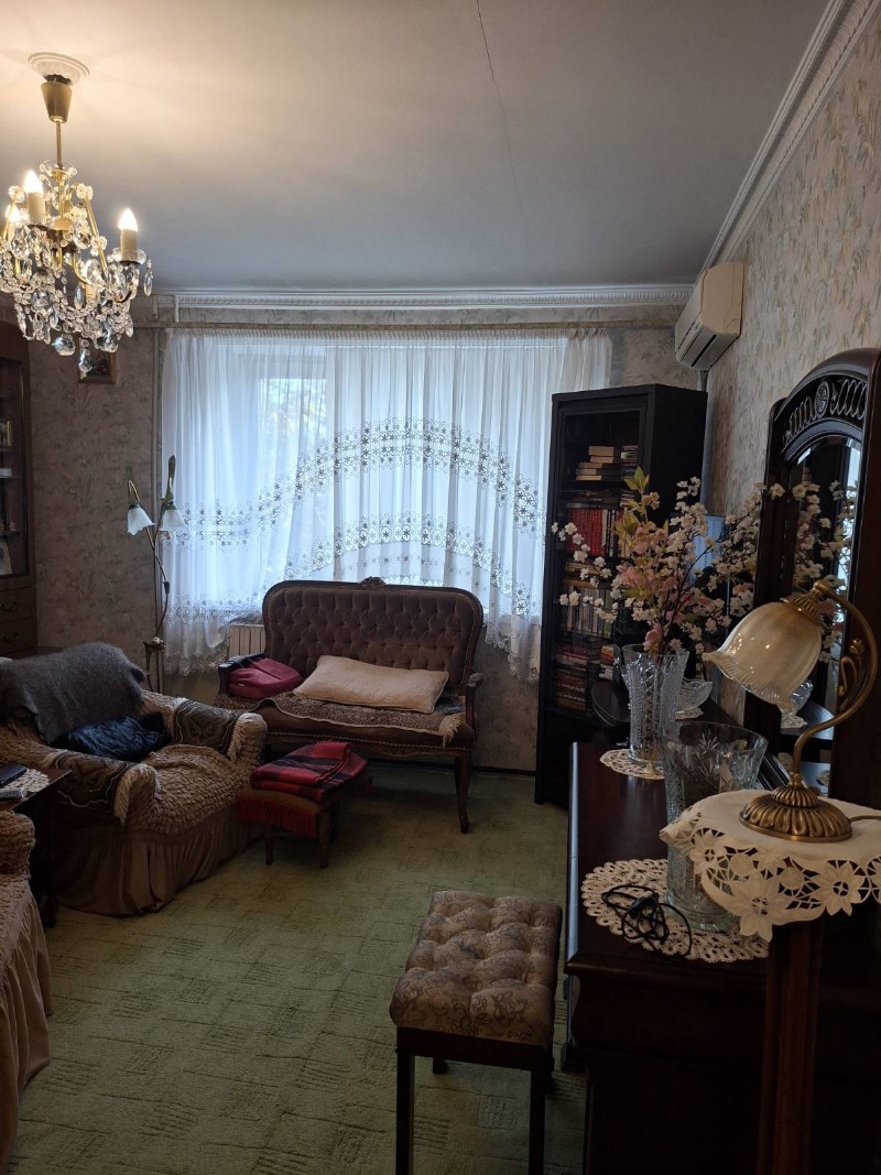 https://photo.capital.com.ua/foto_k/k55064099306.jpg