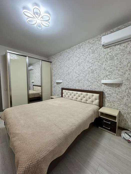 https://photo.capital.com.ua/foto_k/k55064104303.jpg