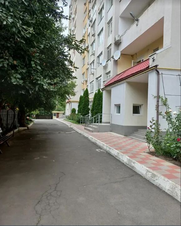 https://photo.capital.com.ua/foto_k/k55072682413.jpg