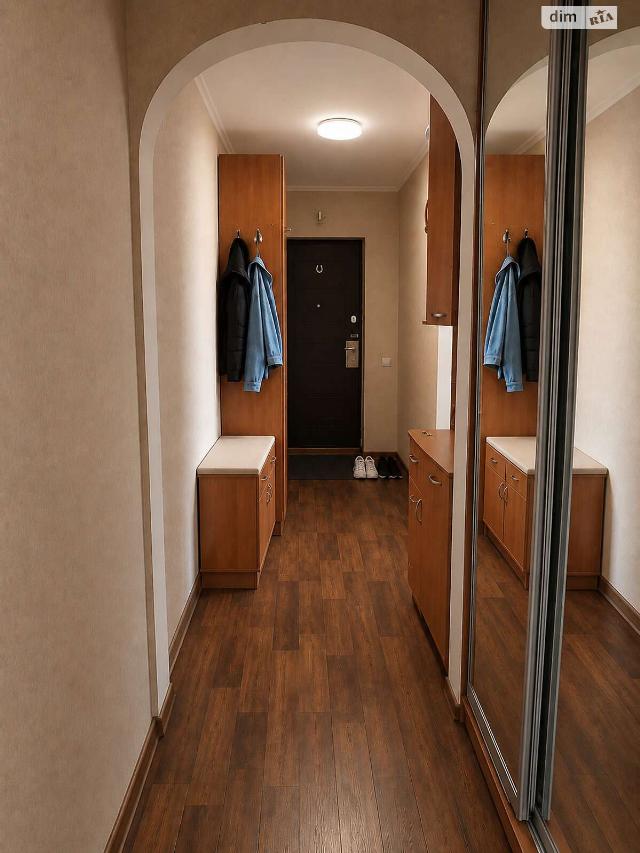 https://photo.capital.com.ua/foto_k/k55072863105.jpg