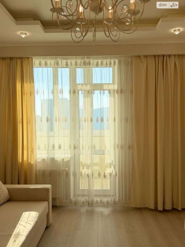 https://photo.capital.com.ua/foto_k/k55072877615.jpg