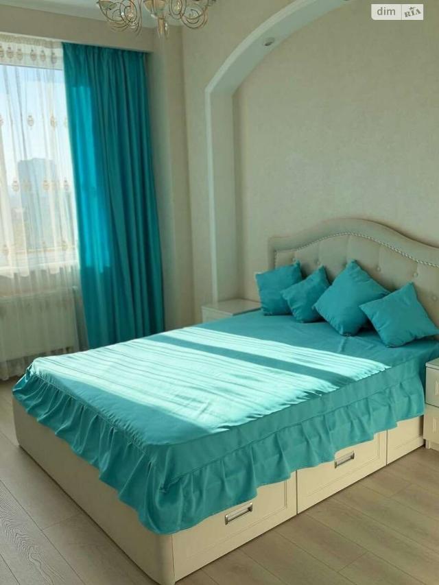 https://photo.capital.com.ua/foto_k/k55072877620.jpg
