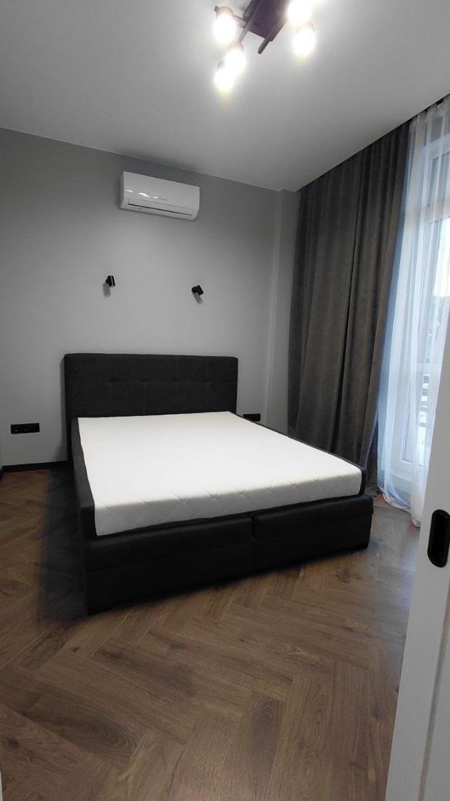 https://photo.capital.com.ua/foto_k/k55113854808.jpg