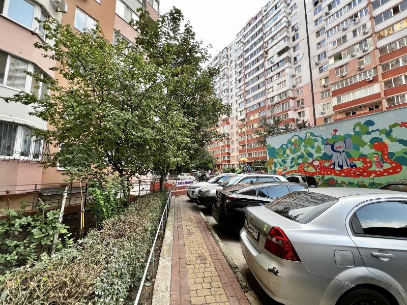 https://photo.capital.com.ua/foto_k/k55142880903.jpg