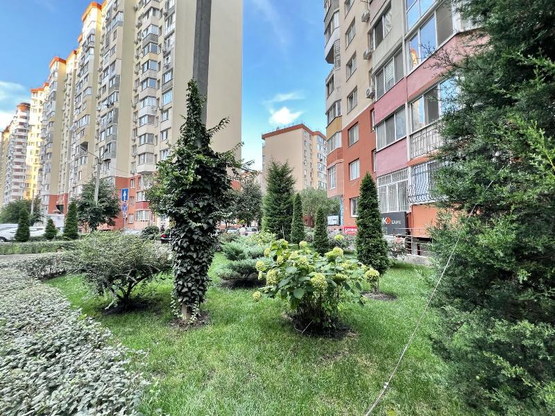 https://photo.capital.com.ua/foto_k/k55142880909.jpg