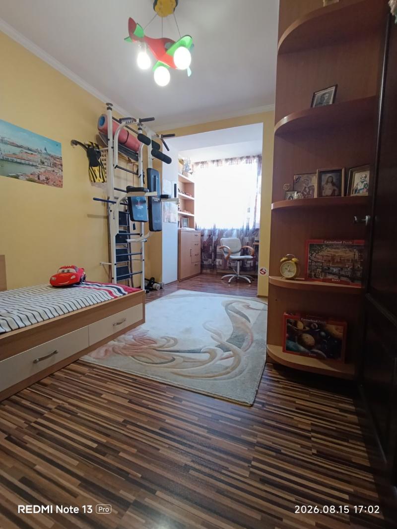 https://photo.capital.com.ua/foto_k/k55142886915.jpg