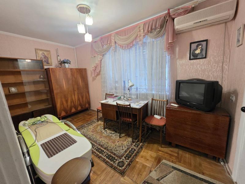 https://photo.capital.com.ua/foto_k/k55142887409.jpg