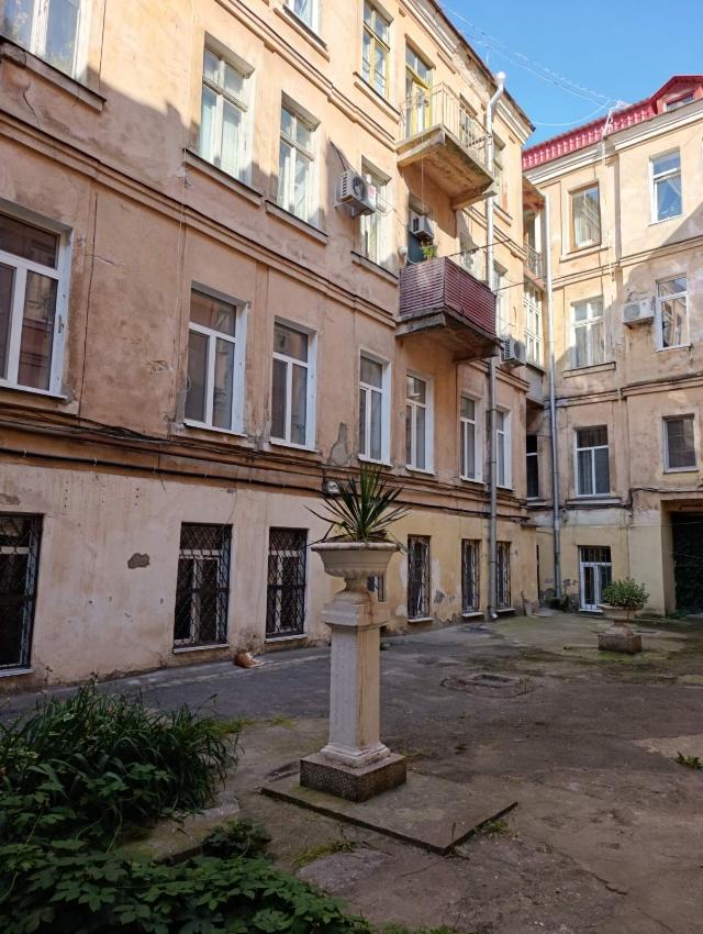 https://photo.capital.com.ua/foto_k/k55153649801.jpg