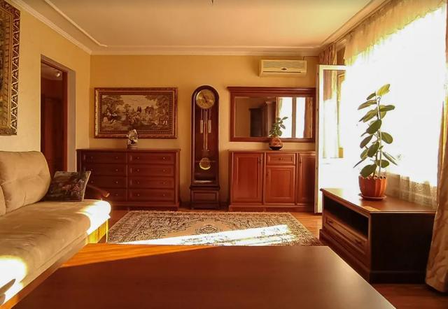 https://photo.capital.com.ua/foto_k/k55153658906.jpg