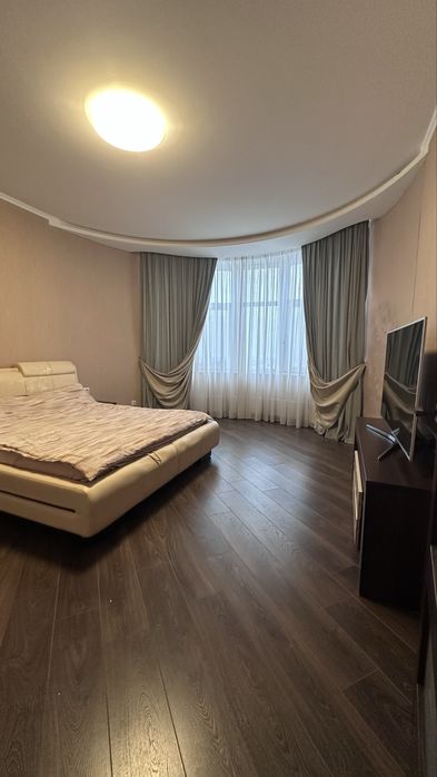 https://photo.capital.com.ua/foto_k/k55153660903.jpg