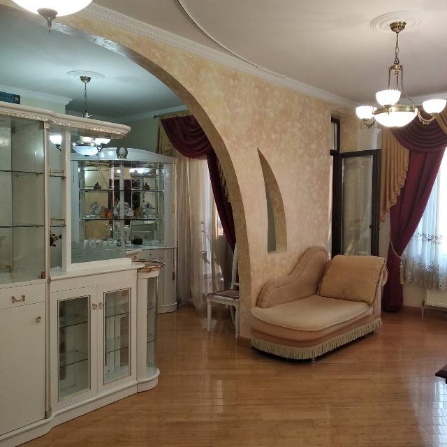https://photo.capital.com.ua/foto_k/k55153663003.jpg