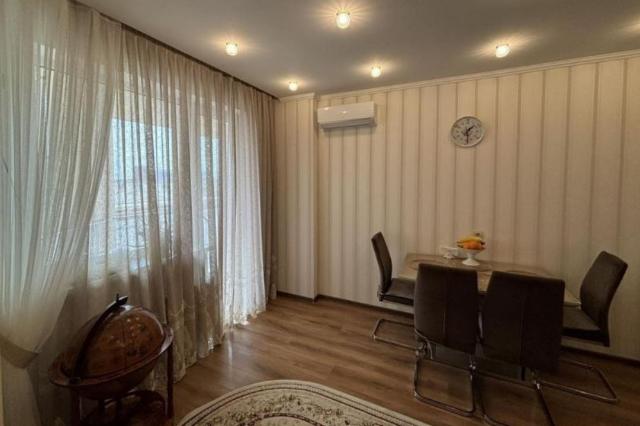 https://photo.capital.com.ua/foto_k/k55153668606.jpg