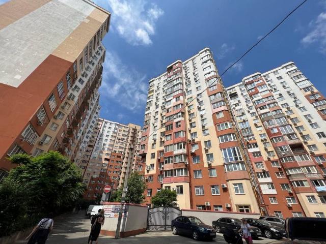 https://photo.capital.com.ua/foto_k/k55153679708.jpg