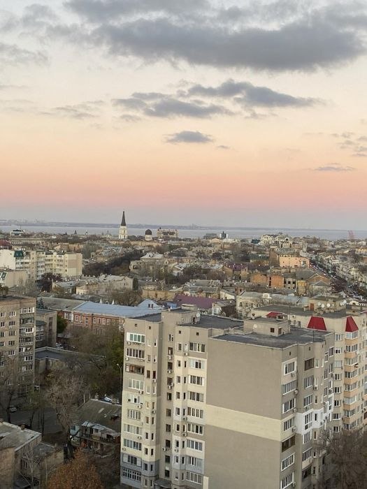 https://photo.capital.com.ua/foto_k/k55153730413.jpg