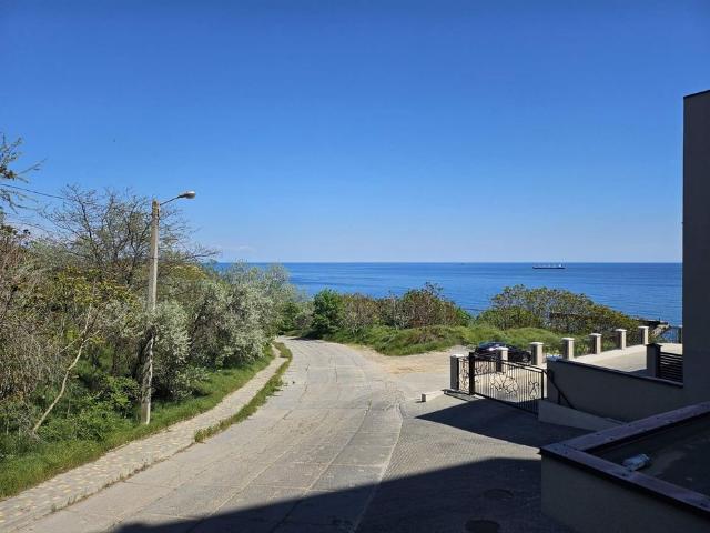 https://photo.capital.com.ua/foto_k/k55153733407.jpg