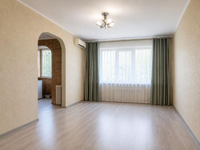 https://photo.capital.com.ua/foto_k/k55153749904.jpg