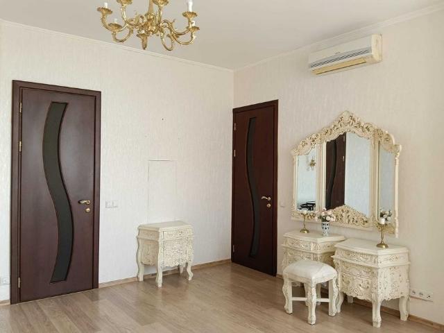 https://photo.capital.com.ua/foto_k/k55153767304.jpg