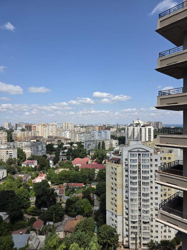 https://photo.capital.com.ua/foto_k/k55153770218.jpg