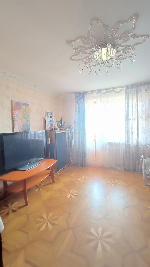 https://photo.capital.com.ua/foto_k/k55173912615.jpg