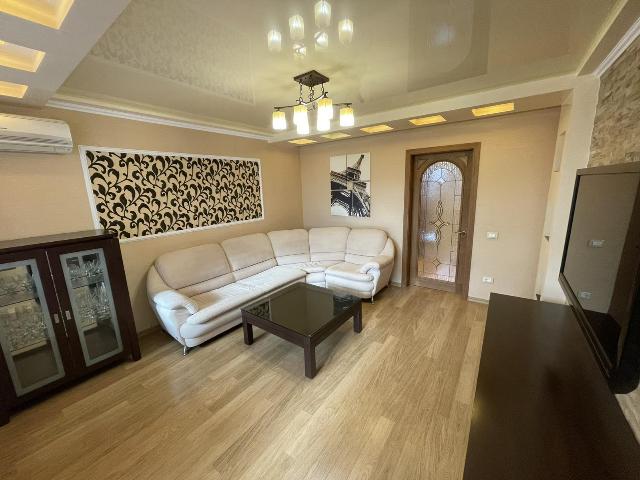 https://photo.capital.com.ua/foto_k/k55192034203.jpg
