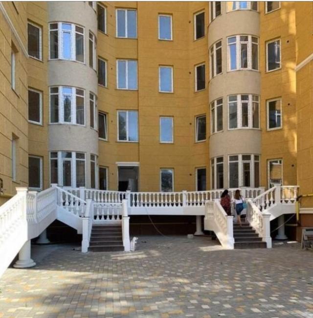 https://photo.capital.com.ua/foto_k/k5537563904.jpg