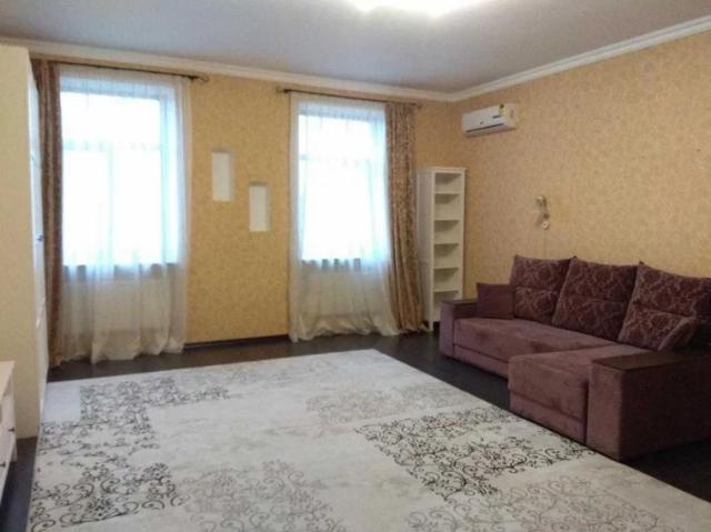 https://photo.capital.com.ua/foto_k/k5537571006.jpg